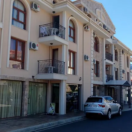 Royal Bay Apartmán *